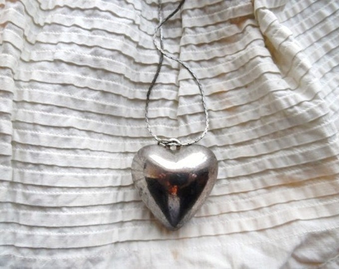 Oversize Silver Tone Solid Puffed HEART Necklace Cool Vintage - Etsy