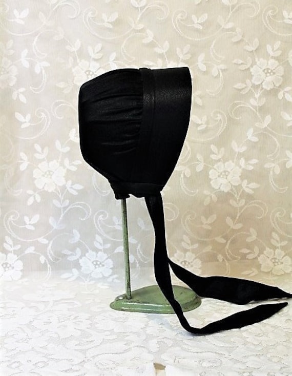 Vintage BLACK DRESS BONNET-Authentic Handmade Amis