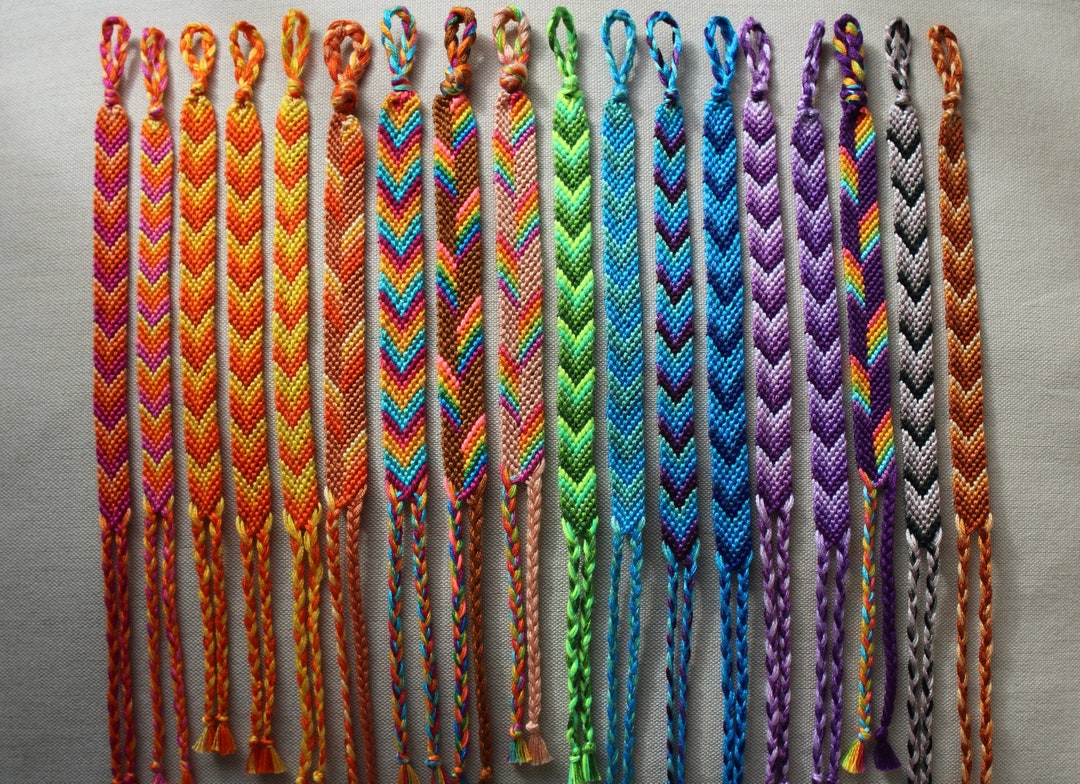 Custom Candy Stripe Friendship Bracelets, Colourful Woven String Bracelets  -  Denmark