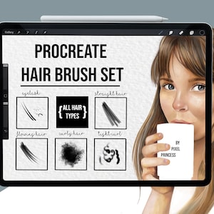 Könnte beinhalten: Eine digitale Illustration eines Tablet-Bildschirms, auf dem ein Satz Procreate-Haarpinsel für verschiedene Haartypen angezeigt wird. Die Pinsel umfassen Wimpern, glattes Haar, fließendes Haar, lockiges Haar und enge Locken. Der Text "ALL HAIR TYPES" wird in einem Kasten auf dem Bildschirm angezeigt. Eine Frau hält eine weiße Tasse mit dem Text "BY PIXEL PRINCESS" darauf.