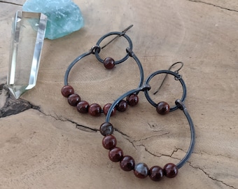 Hammered Copper Hoop Earrings with Jasper on Niobium Ear Wires, Hypoallergenic Earrings, Apple Jasper