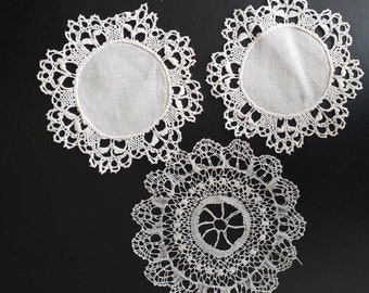 Set of 3 embroidered antique placemats