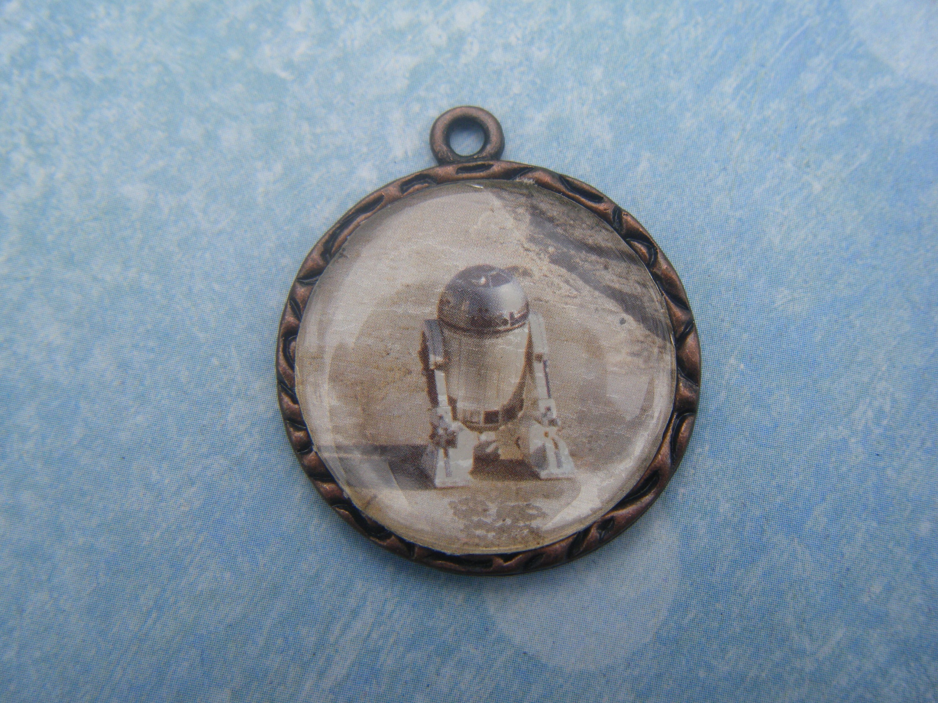 Star Wars: R2-D2 Pendant - Etsy