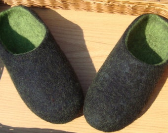 Felted Slippers Men Wool Home Shoes Black with Green Women slippers Handmade slippers Woolen clogs  Valenki