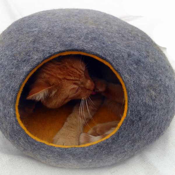 Cat bed/cat cave/cat house/Gray with yellow  felted cat cave/ any colors .