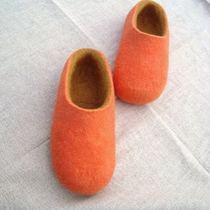 Felted Slippers Wool Home Shoes Peach Women Wool Home Shoes Mens lippers Handmade slippers Woolen clogs Valenki image 2