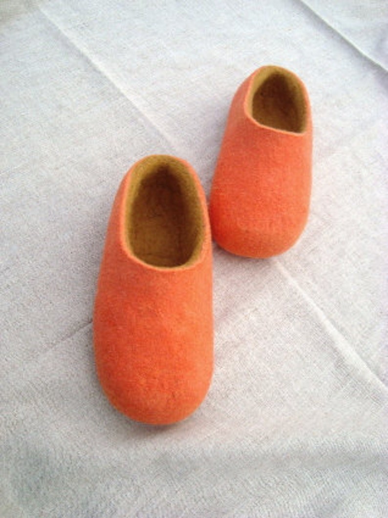 Felted Slippers Wool Home Shoes Peach Women Wool Home Shoes Mens lippers Handmade slippers Woolen clogs Valenki image 2