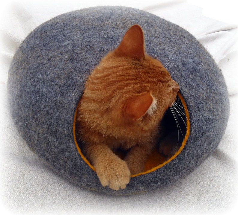 Cat bed/cat cave/cat house/Gray with yellow felted cat cave/ any colors . image 2