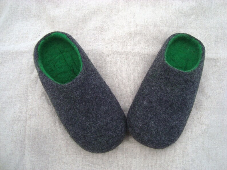 Felt Slippers Men Wool Home Shoes Dark Gray with Green image 1