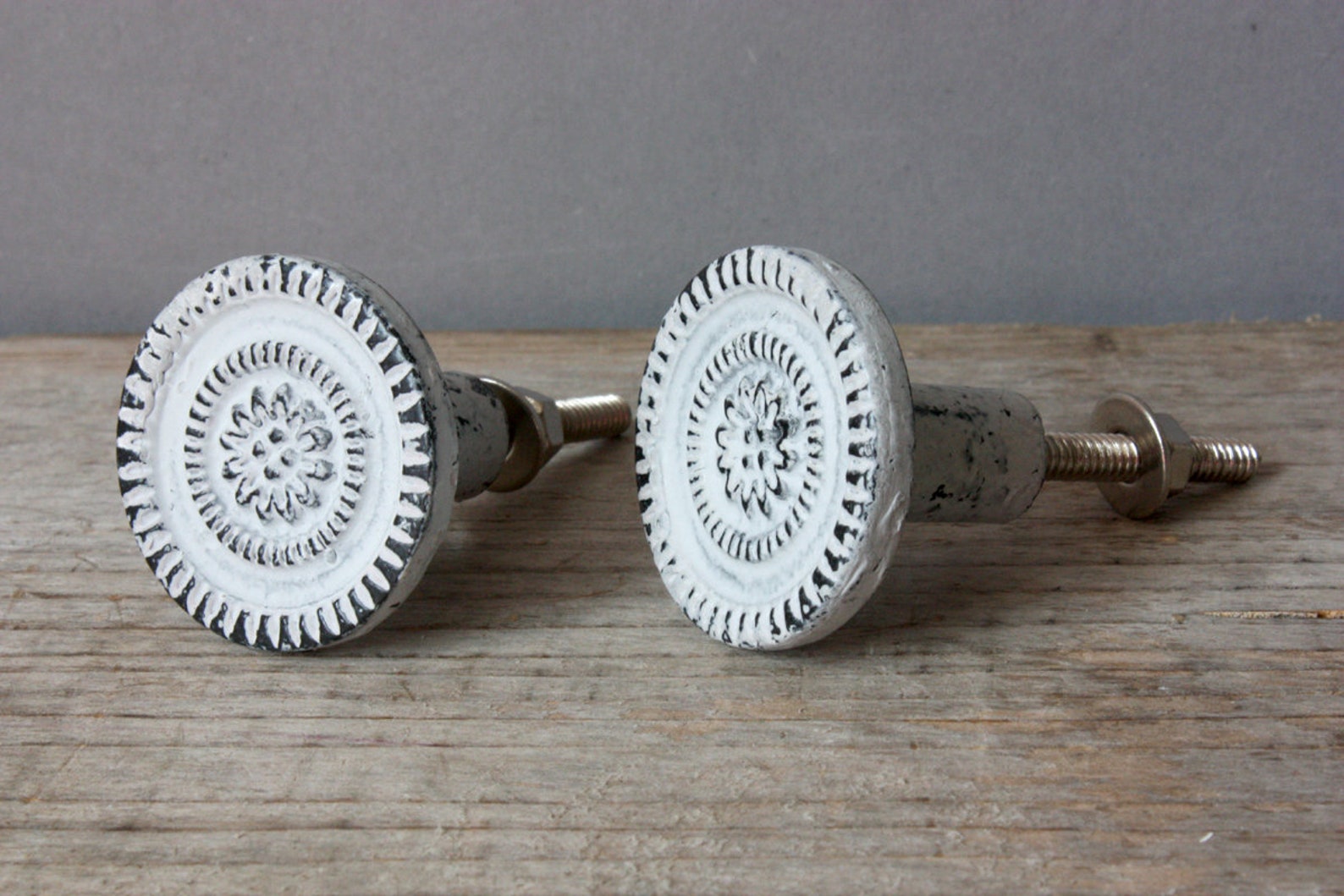 10 Knäufe weiß shabby Eisengriffe Möbelgriffe Möbelknäufe | Etsy