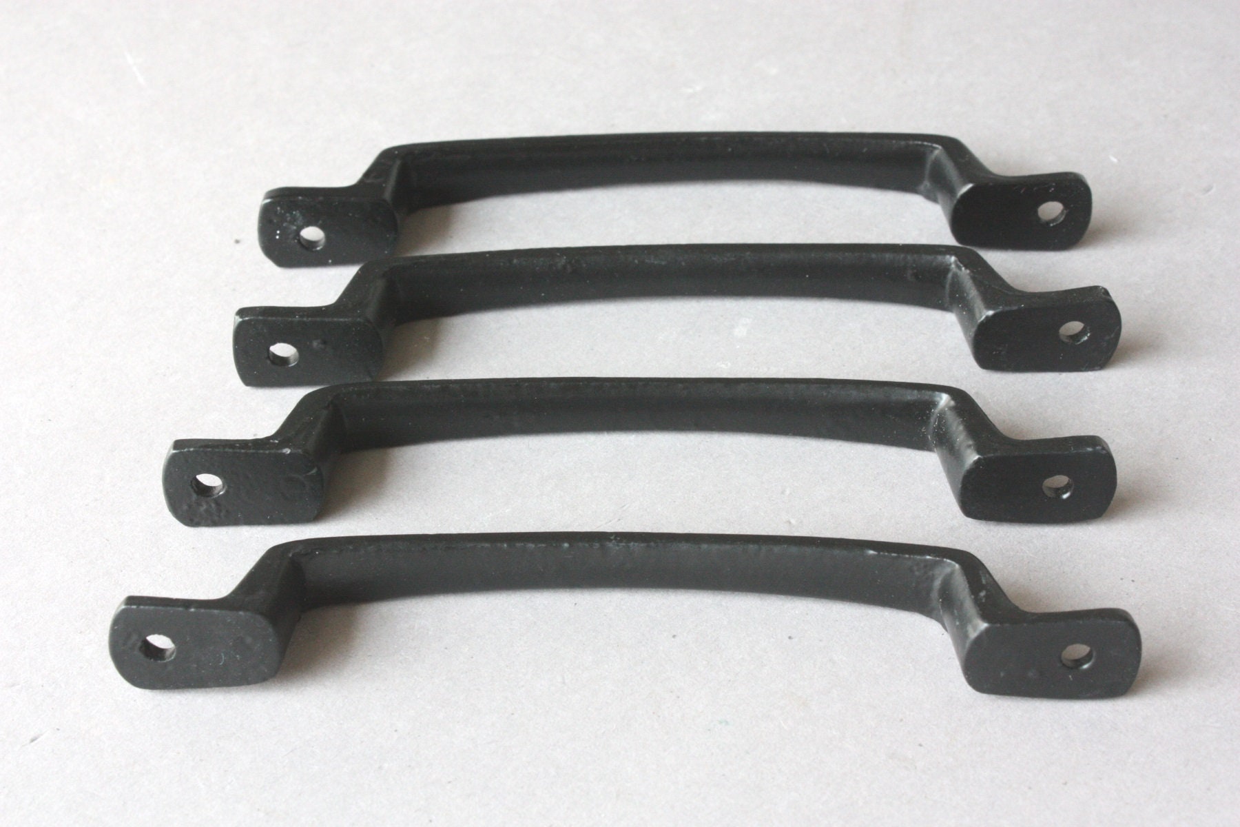 4 rustikale Griffe schwarz länglich klassische Möbelgriffe | Etsy