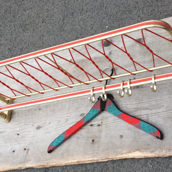 Coat rack Shabby, wall hooks vintage, parcel shelf metal, gold red, Mid Century 50s 60s hallway entrance area decoration 