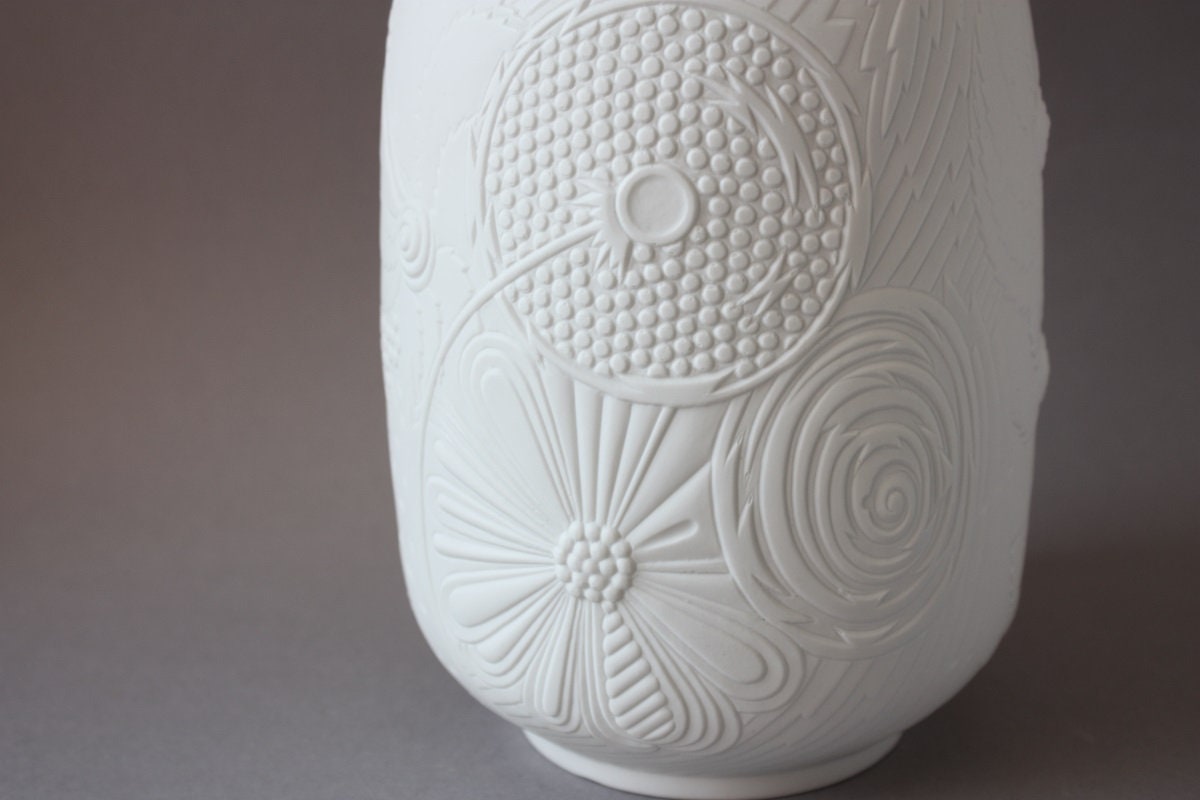 フッチェンロイター ドイツ 花瓶 タンポポ 素焼き磁器の花瓶