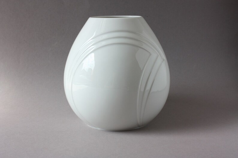 AK Kaiser Vase White Vase Vintage Porcelain Vase Etsy