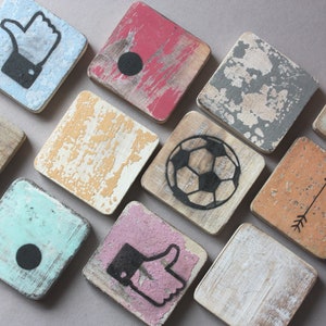 Símbolo de Scrabble, icono de madera, carácter especial, letra, letras de madera