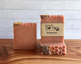 Handmade Honeymint Goat Milk Soap Bar – Peppermint Oatmeal Milk Honey Fragrance