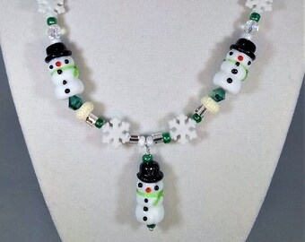 18" Snowman artglass bead necklace with snowman pendant