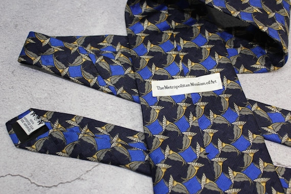 Vintage Tie. Metropolitan Museum Or Art. Graduation Gift, Fathers Day Gift. The Met Men's Formal Accessory. View 6