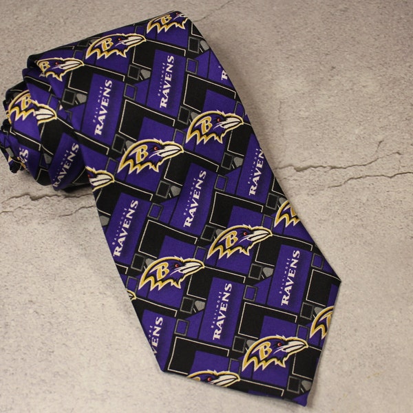 Vintage Tie. Baltimore Ravens Tie. Great Graduation, Fathers Day, Or Birthday Gift. Football Fan Gift. NFL Men's Neck Tie.