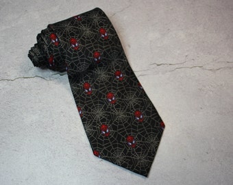 Vintage Tie. Spider Man Neck Tie. Retro Men's Neck Tie. Fathers Day Gifts. 2001 Spider Man The Movie Official Merchandise. Men's Formalwear.
