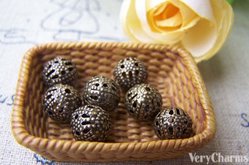 50 pcs of Antique Bronze Filigree Ball Spacer Beads Size 8mm A1972 image 2