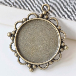 10 pcs Antique Bronze Dotted Pendant Tray Bezel Base Settings Match 25mm Cabochon A4784