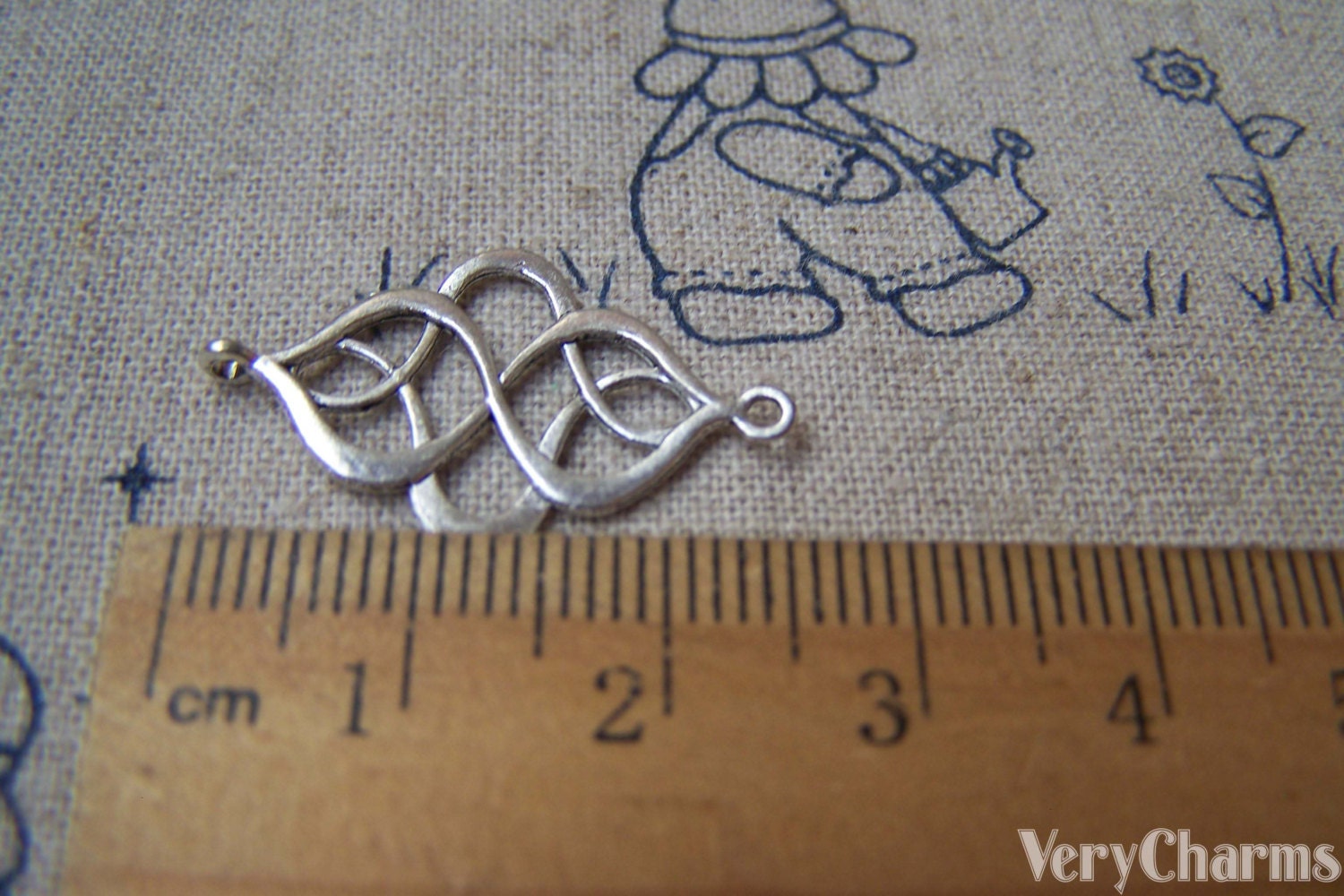 Celtic Knot Connector Antique Silver Twisted Knot Charms