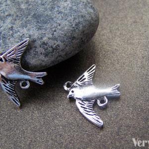20 pcs Antique Silver Swallow Bird Connector Charms 16x21mm A836