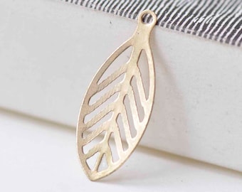 30 Stück Matt Gold filigrane Blatt Charms Stamping Verzierungen 9x23mm A9001