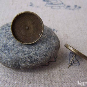 10 pcs of Antique Bronze Bezel 16mm Ear Stud Earring Posts  A5036