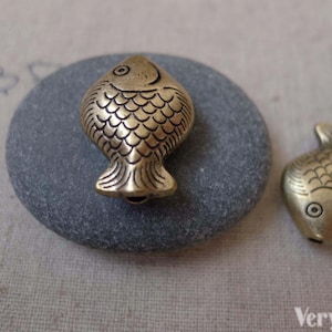 10 pcs of Antique Bronze Huge Fish Beads 15x20mm A7478