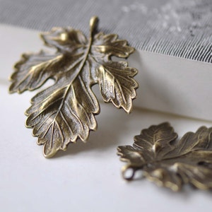 Ahornblatt Charms Antike Bronze Anhänger 35 x 37 mm Set mit 5 Stück A329
