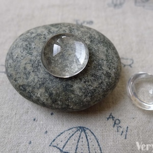 Round Glass Cabochon Crystal Clear Magnifying Dome 15mm Set of 30 A4473