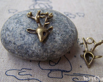 Antique Bronze Lovely Reindeer Deer Head Christmas Charms Pendants 15x18mm