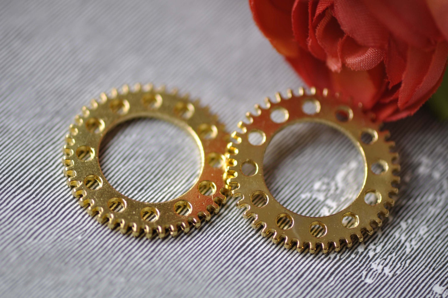 Gold Steampunk Charms | Clockwork Gear Charm Connector | Mechanical Gogwheel Watch Parts | Vintage Steam Punk Jewelry Making (8pcs / Antique Gold /