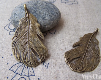 5 pcs of Antique Bronze Lovely Feather Charms Pendants 25x49mm A357