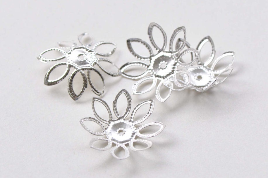 100 pcs Silver 8 Petal Filigree Flower Bead Caps 19mm A8608 – VeryCharms