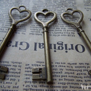Herzschlüssel Anhänger Antike Bronze Skeleton Key Charms Große Größe 22x84mm 6er Set A198