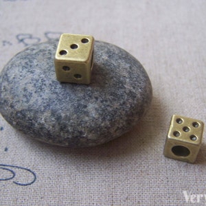 10 pcs  Antique Bronze Gambling Dice Cube Beads 9mm A4939