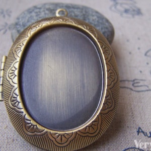 1 pc of Antique Bronze Brass Brushed Huge Oval Bezel Photo Locket  Pendants 40x47mm A2500