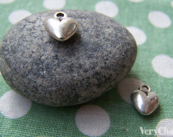 20 pcs of Antique Silver Lovely Heart Charms 9mm A914