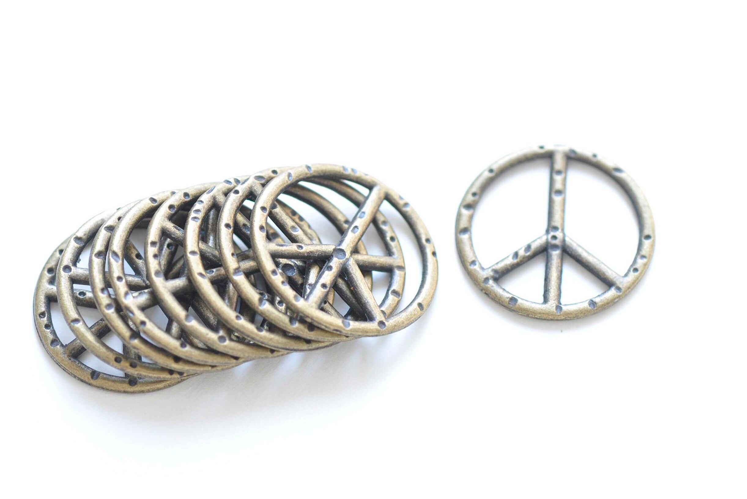 peace様確認用 10 Pcs of Antique Bronze Textured Peace Symbol Charms 25mm A7539