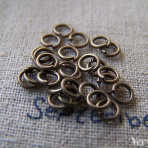 500 pcs of Antique Bronze Brass Jump Rings  4mm 22gauge A2343