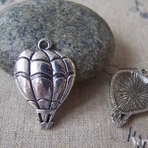 20 pcs of Antique Silver Hot Air Balloon Charms 17x25mm A3488