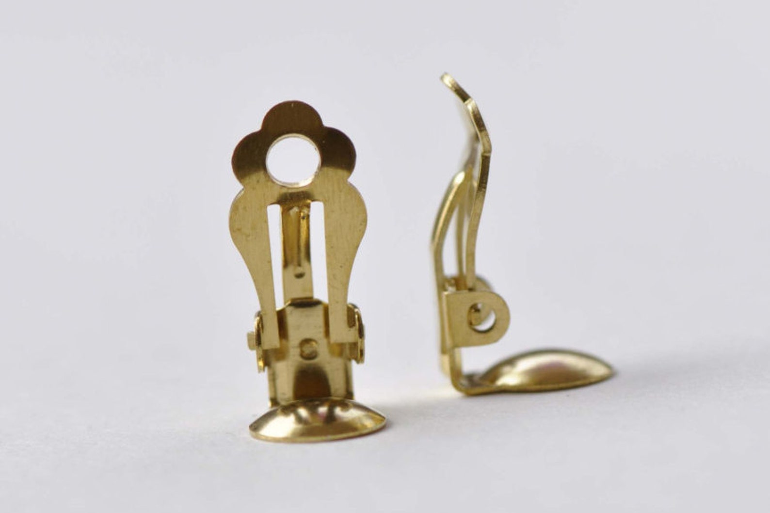 20 Pcs Raw Brass 8mm Bezel Cup Ear Clips Findings A8741 Etsy