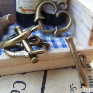 Heart Toggle Clasps Antique Bronze Finish Set of 20 A225