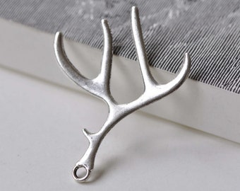 Silver Antler Deer Horn Pendants Antiqued Reindeer Charms 40x52mm Set of 6 pcs A6552