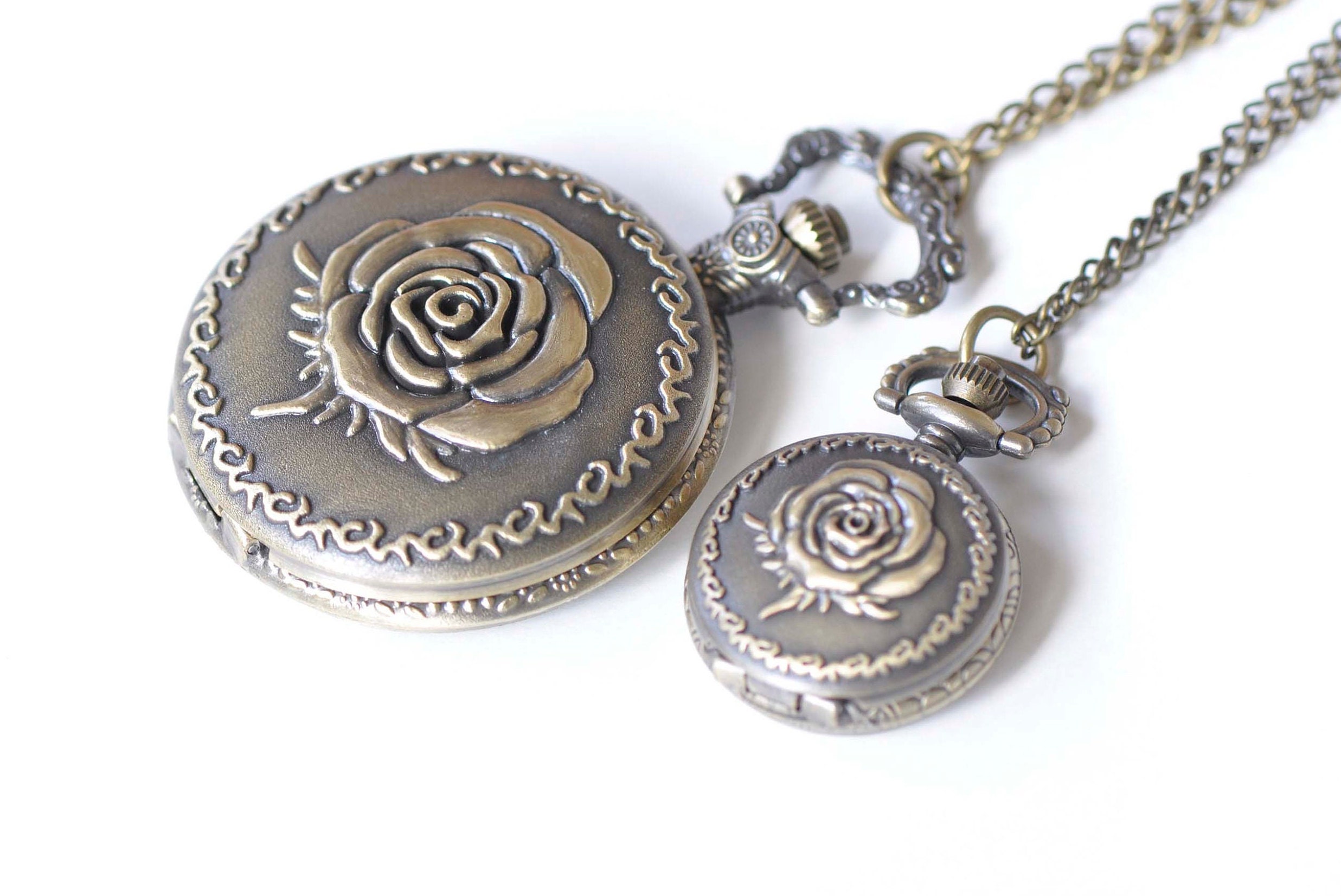 Montre De Poche Vintage En Bronze à Chaîne - Fleur Rose Grille, 4,7 Cm - Mécanisme Quartz - Neuf Sans Étiquette
