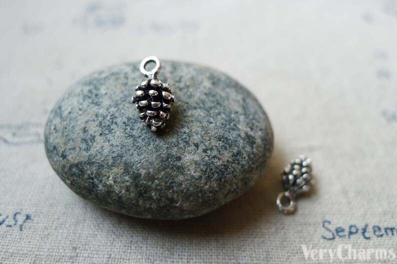20 pcs of Antique Silver 3D Acorns Pinecones Charms Pendants 5x15mm A5584