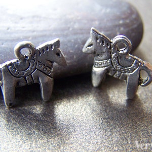 20 pcs of Tibetan Silver Antique Silver Standing Horse Pendants Charms 12x14mm A1186